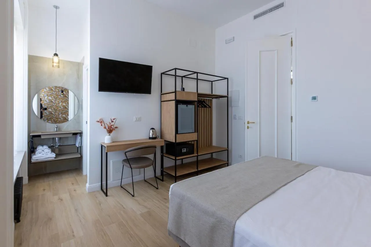 Le Gemme Di Cavour Luxury Rooms Палермо 0*,